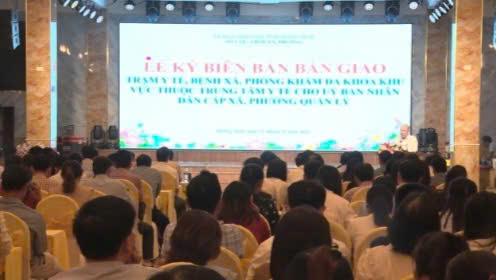 Lễ ký biên bản bàn giao TYT PKĐKKV, BX cho UBND xã phường