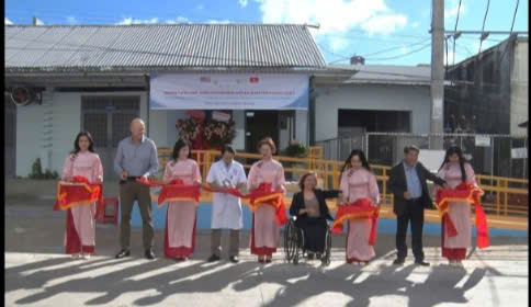 Bàn giao nhà trung chuyển cho Bệnh viện đa khoa Quảng Ngãi 2